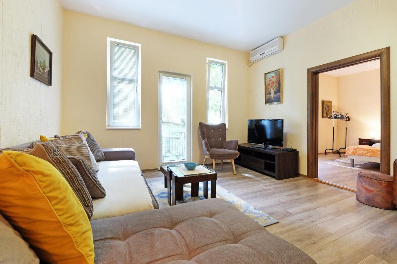 Apartment Paradise Sunny Home Belgrado Exterior foto